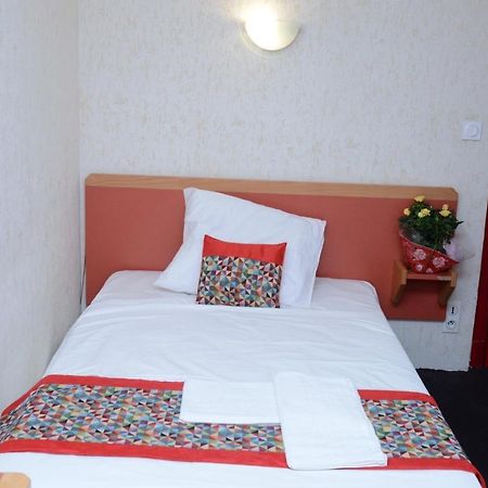 Hotel Aux Armes De Belgique Lourdes Esterno foto